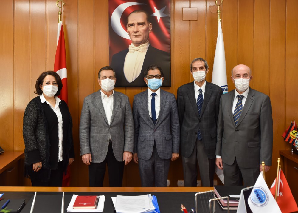 Tepebaşı Belediye Başkanı Dt. Ahmet Ataç, ESKİ Genel Müdürü Oğuzhan Özen’e hayırlı olsun ziyaretinde bulunarak, yeni görevinde başarılar diledi.
